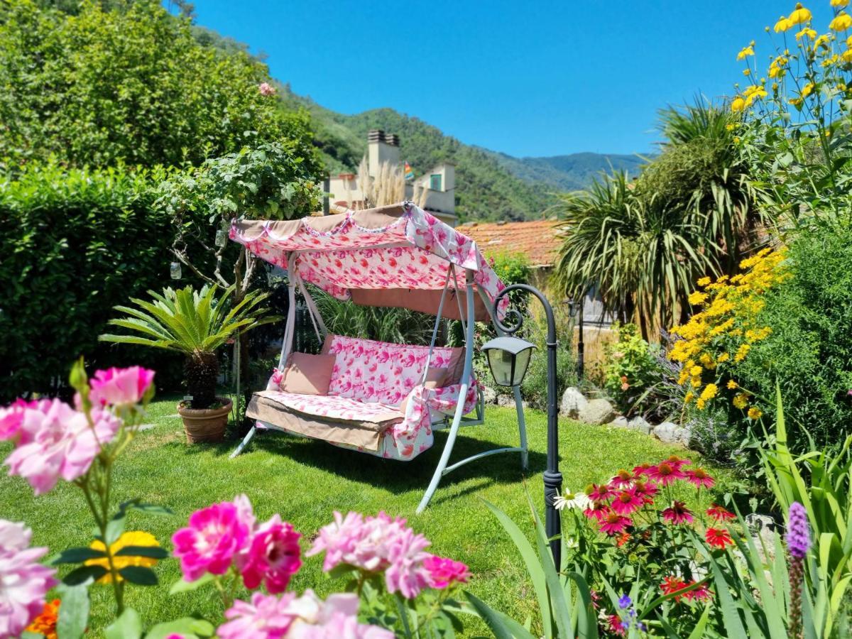 Casa Vacanze Family Albisola Superiore Exterior foto